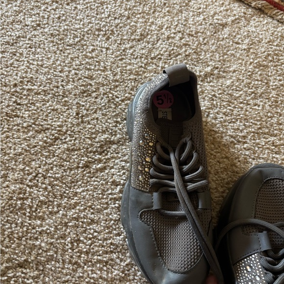 Shoes - Picture 7 of 13